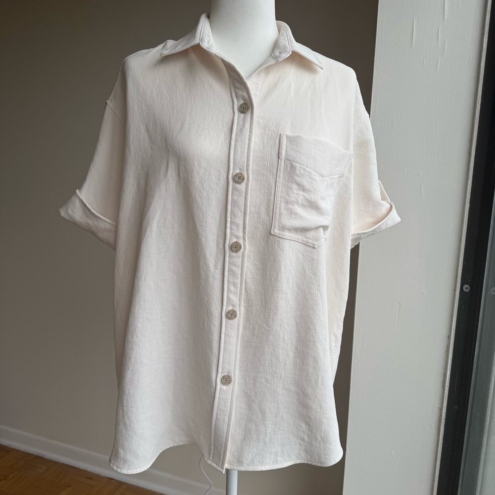 Aritzia Wilfred Cream Button Down Shirt Size XS